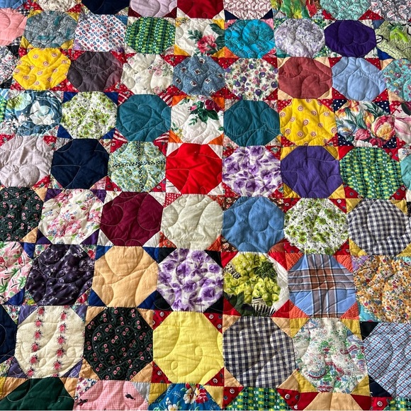 Vintage Patchwork Quilt – Handmade – 85” x 75” - Picture 2 of 12